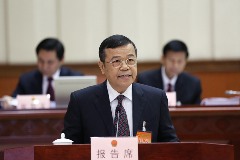 黄强田作关于《广西壮族自治区实施宪法宣誓制度办法（草案）》的说明