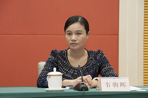 全国人大代表,河池市委常委,常务副市长韦朝晖为此向十三届全国人大