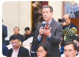中外媒体记者看广西