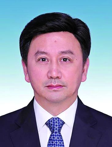吴建新(苗族)