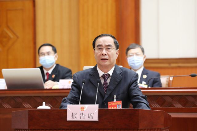 李国坚作关于《广西壮族自治区养老服务条例（草案）》审议结果的报告