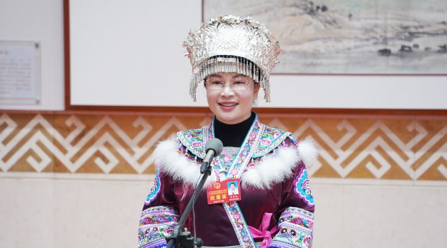 ����Ƶ�������ɣ��Ҵ�ɽ���������š��¸��ݡ�