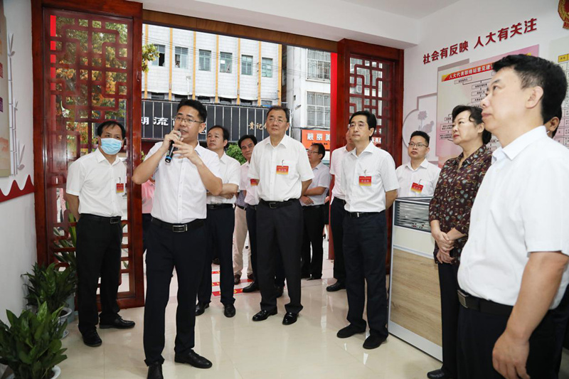 百色市区人口有多少_百色右江区有多少个镇(2)