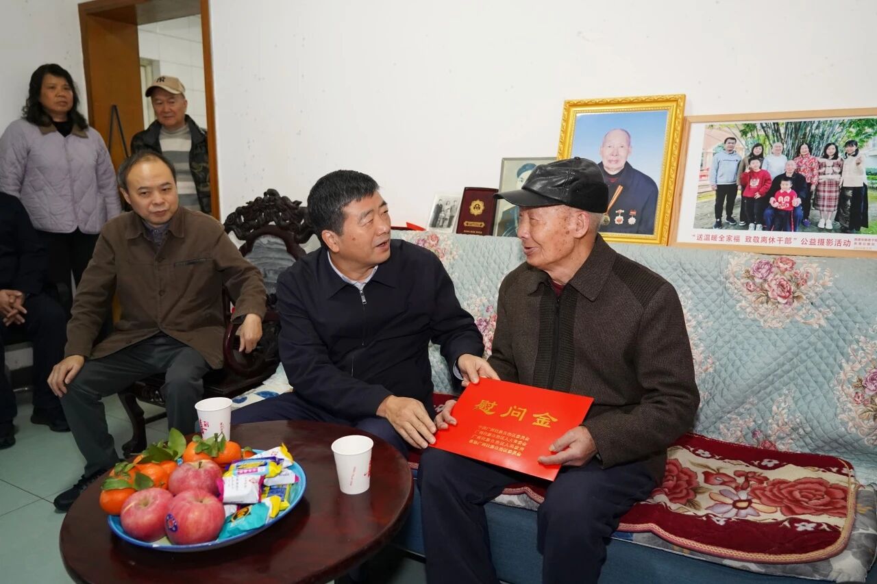 ������������п�չ����ο�ʻ