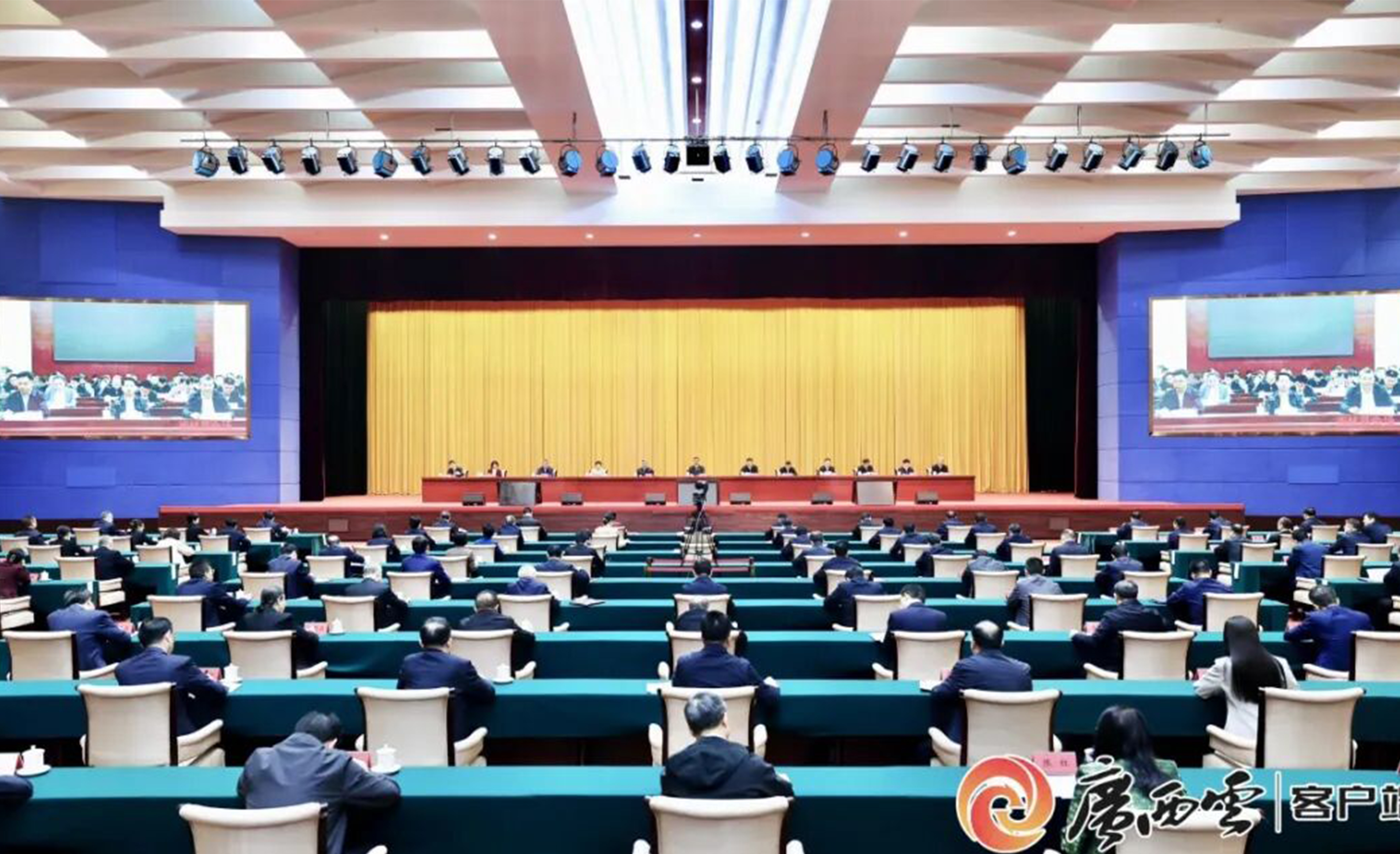 陈刚在2026年新春第一会上强调 全面化解历史矛盾 切实维护群众利益 全力促进安全稳定 韦韬主持 孙大伟出席