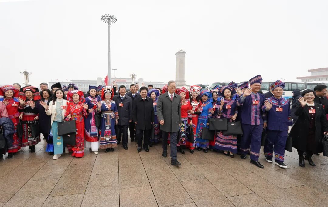 ʮ�Ľ�ȫ���˴��Ĵλ��鿪Ļ ���������Ŵ��������緢��ʢ��