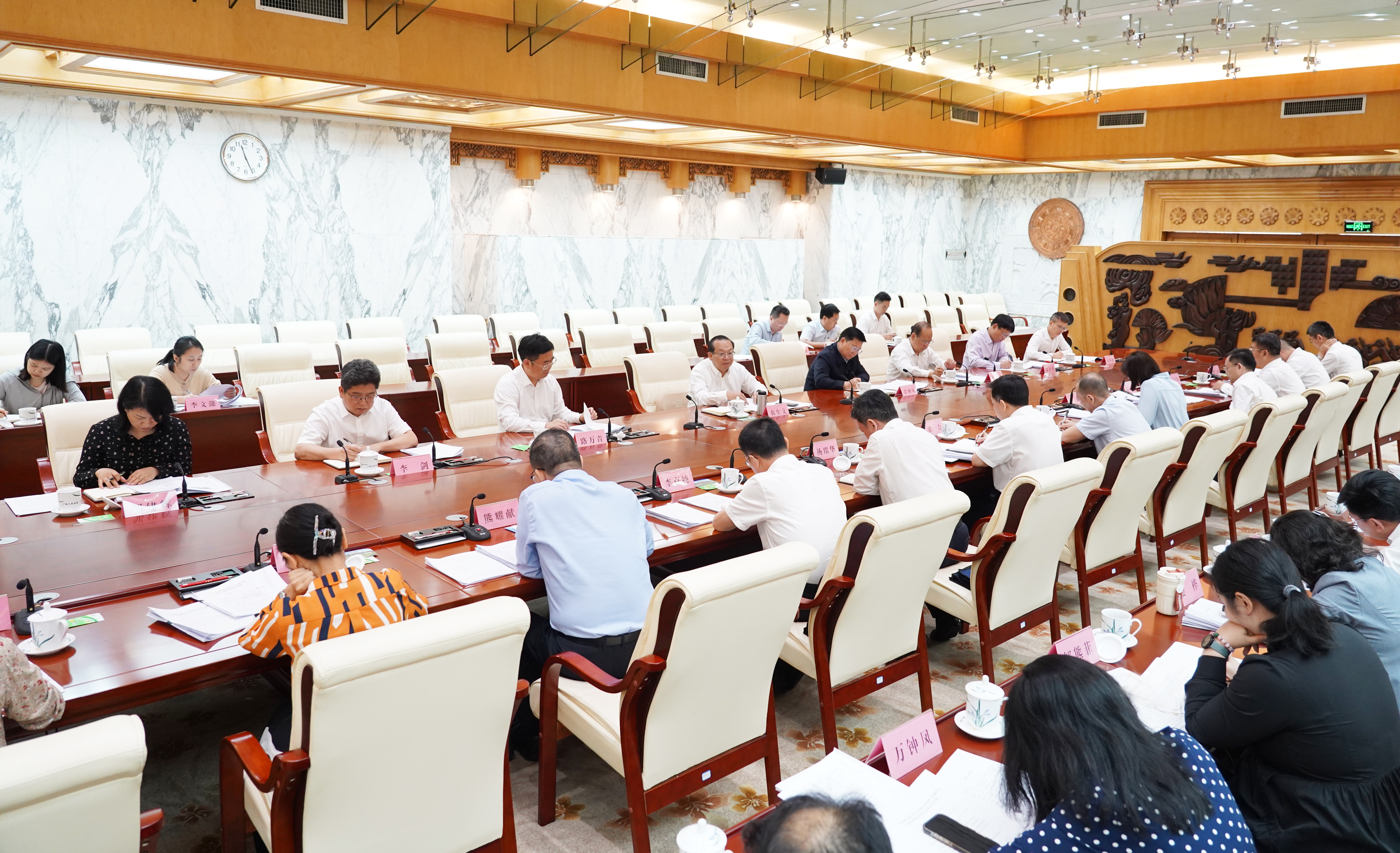 ũ���������ٿ�������׳����������С��ҵ�ٽ�������ʵʩ����㱨����ִ�������ȫ�����