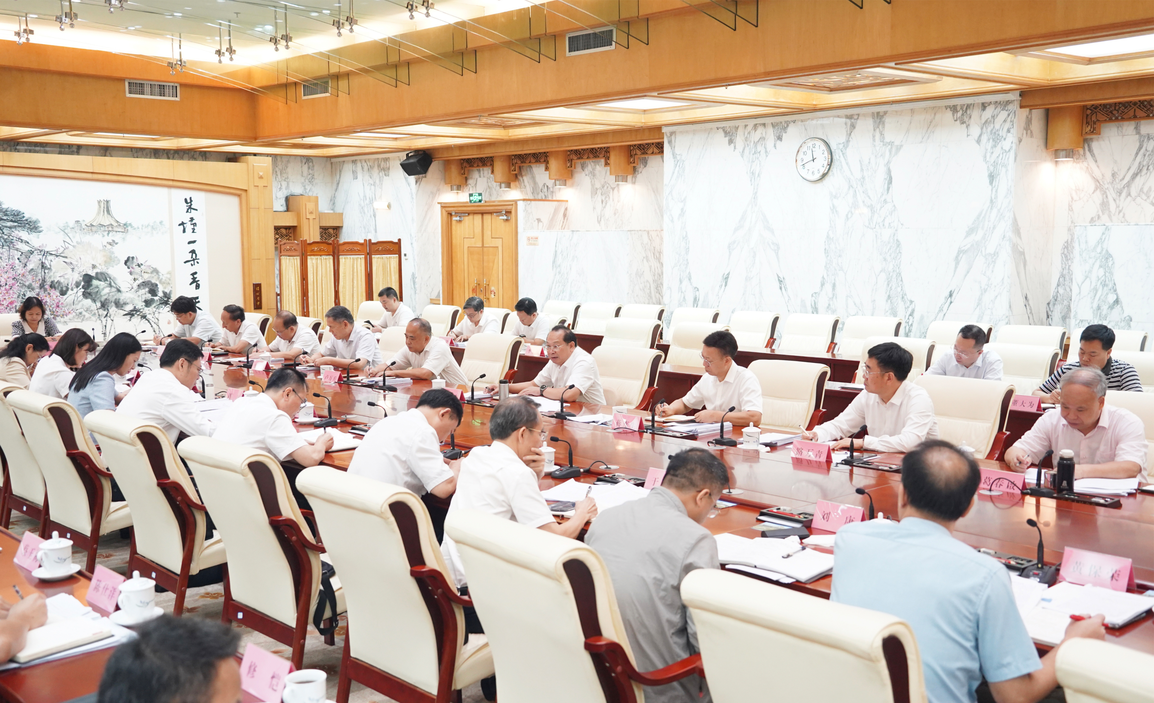 农生文出席2026年上半年全区计划和预算执行及2025年决算情况汇报会