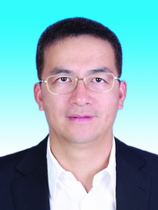 覃斌